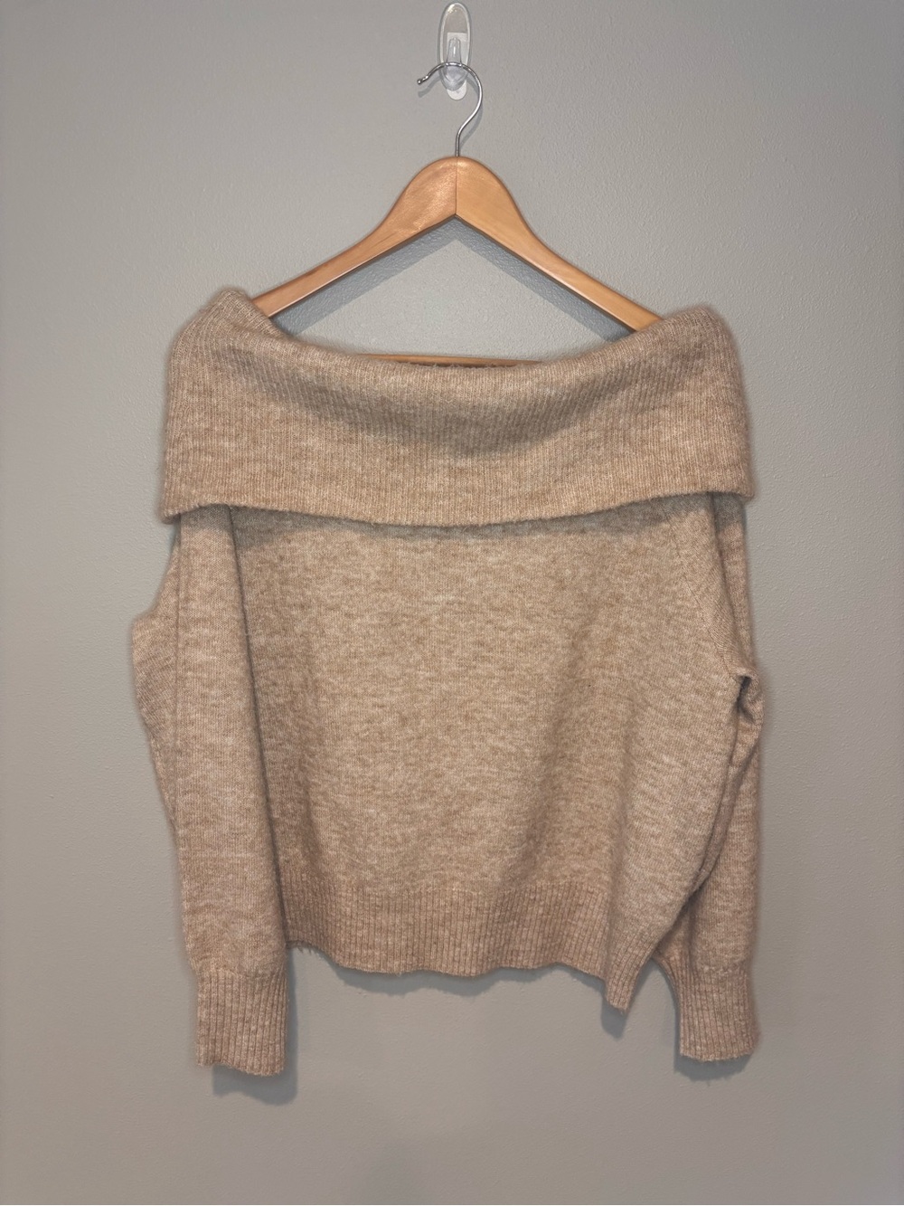 H&M Taupe Off-the-Shoulder Foldover Sweater Like New Size Small